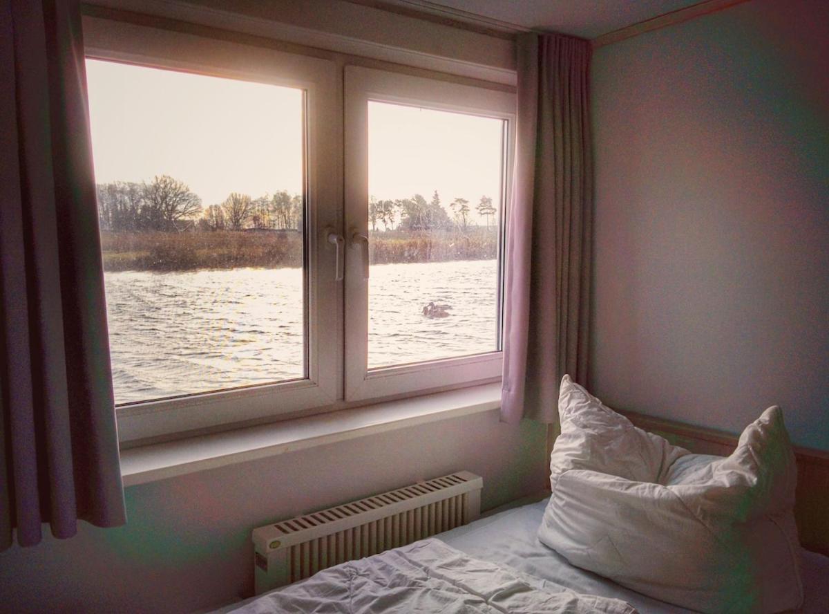 Urlauberschiff Neptun Im Ostseebad Prerow Esterno foto